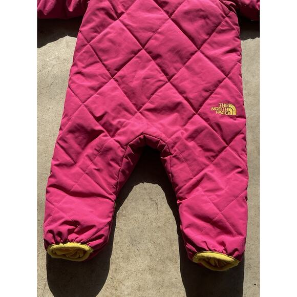 The NORTH FACE Infant Puffer Quilted Snowsuit Baby Coat Girl 6-12 Months Pink - Picture 11 of 14
